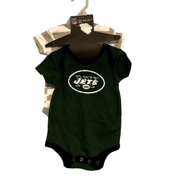 Newborn NY Jets Bodysuits NWT 0–3 Months – 2-Pack Short Sleeve NFL Baby Fan Gear - Picture 1 of 6